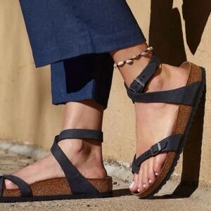 NWT! Birkenstock Yara Sandals Black Oiled Leather Ankle Strap size 38